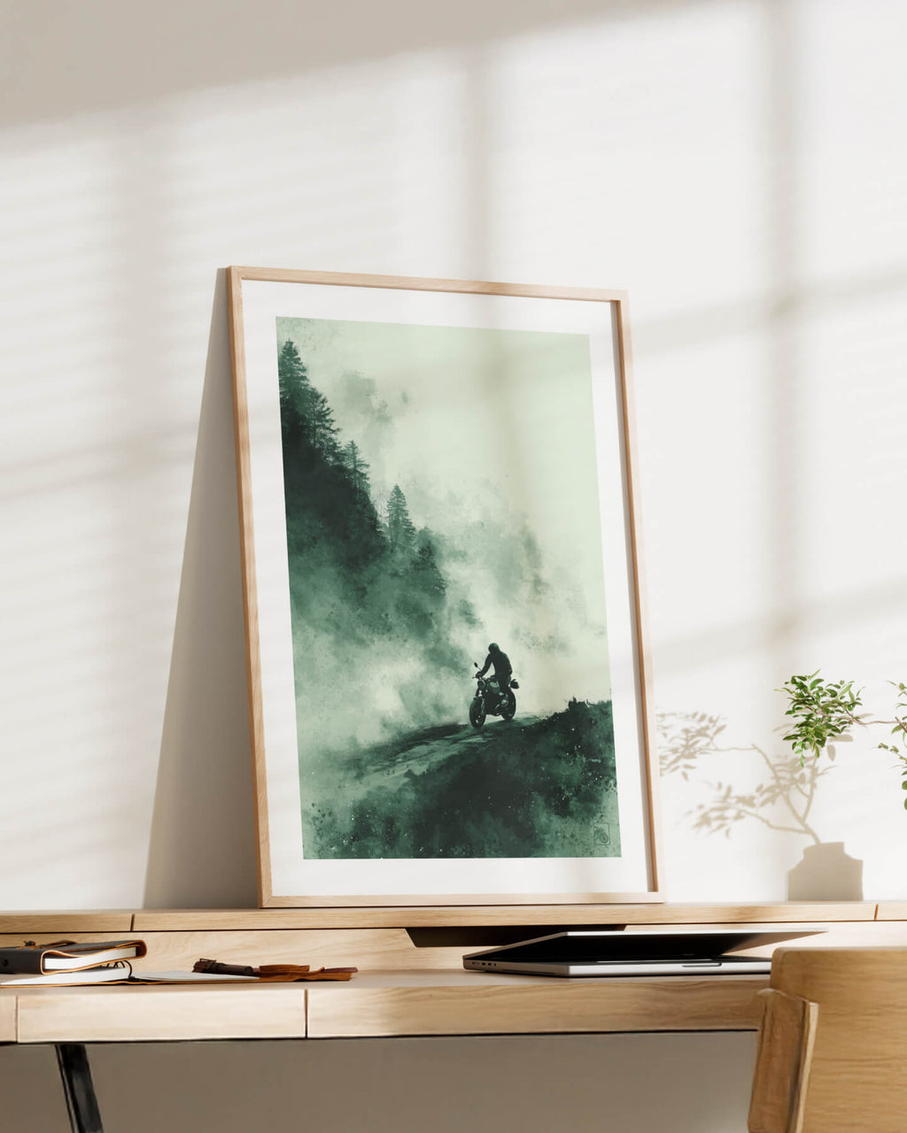 Affiche moto BMW R NineT encre chinoise route forêt brumeuse